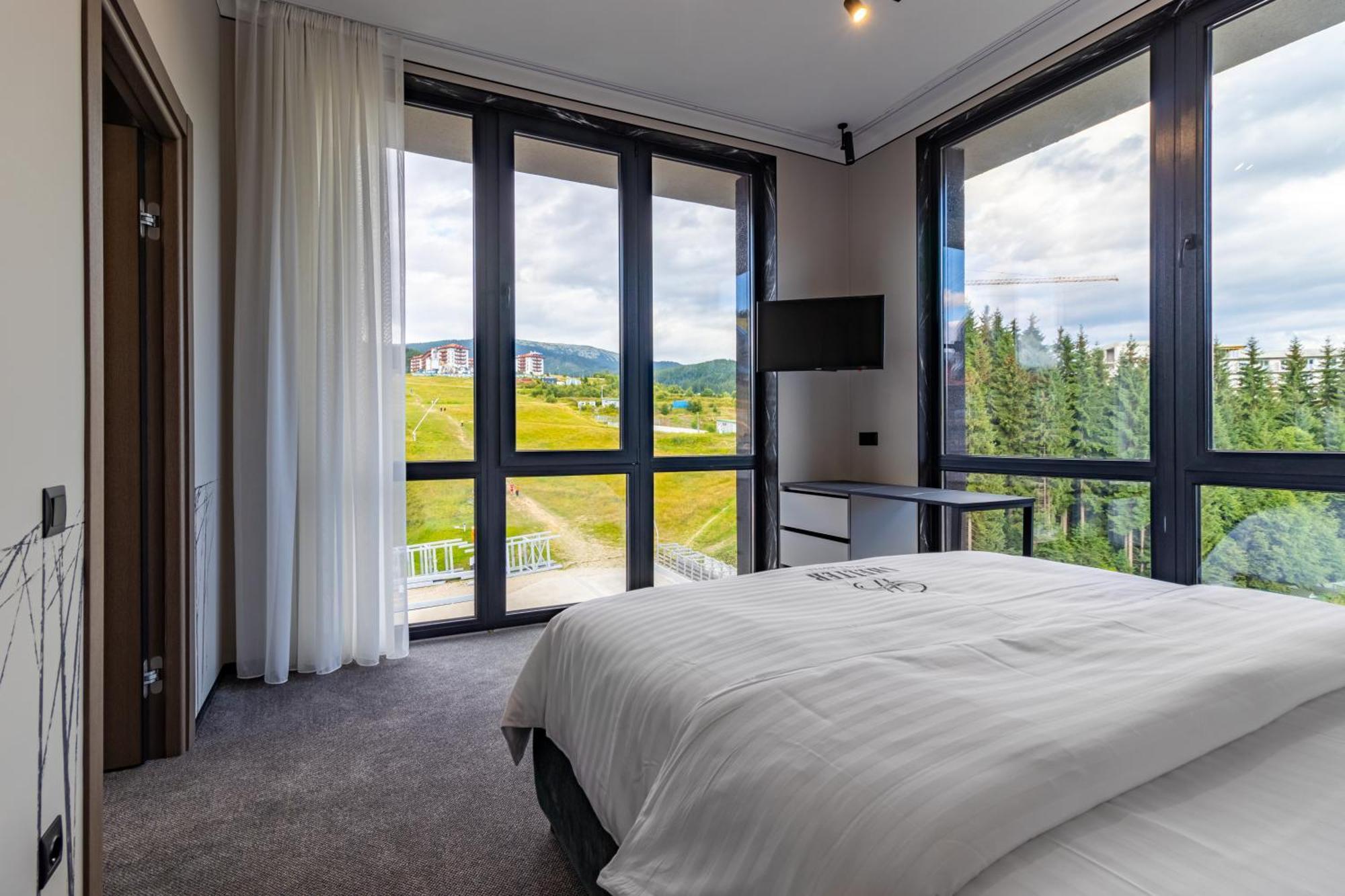 Shelter Apart Hotel Bukovel Exteriör bild